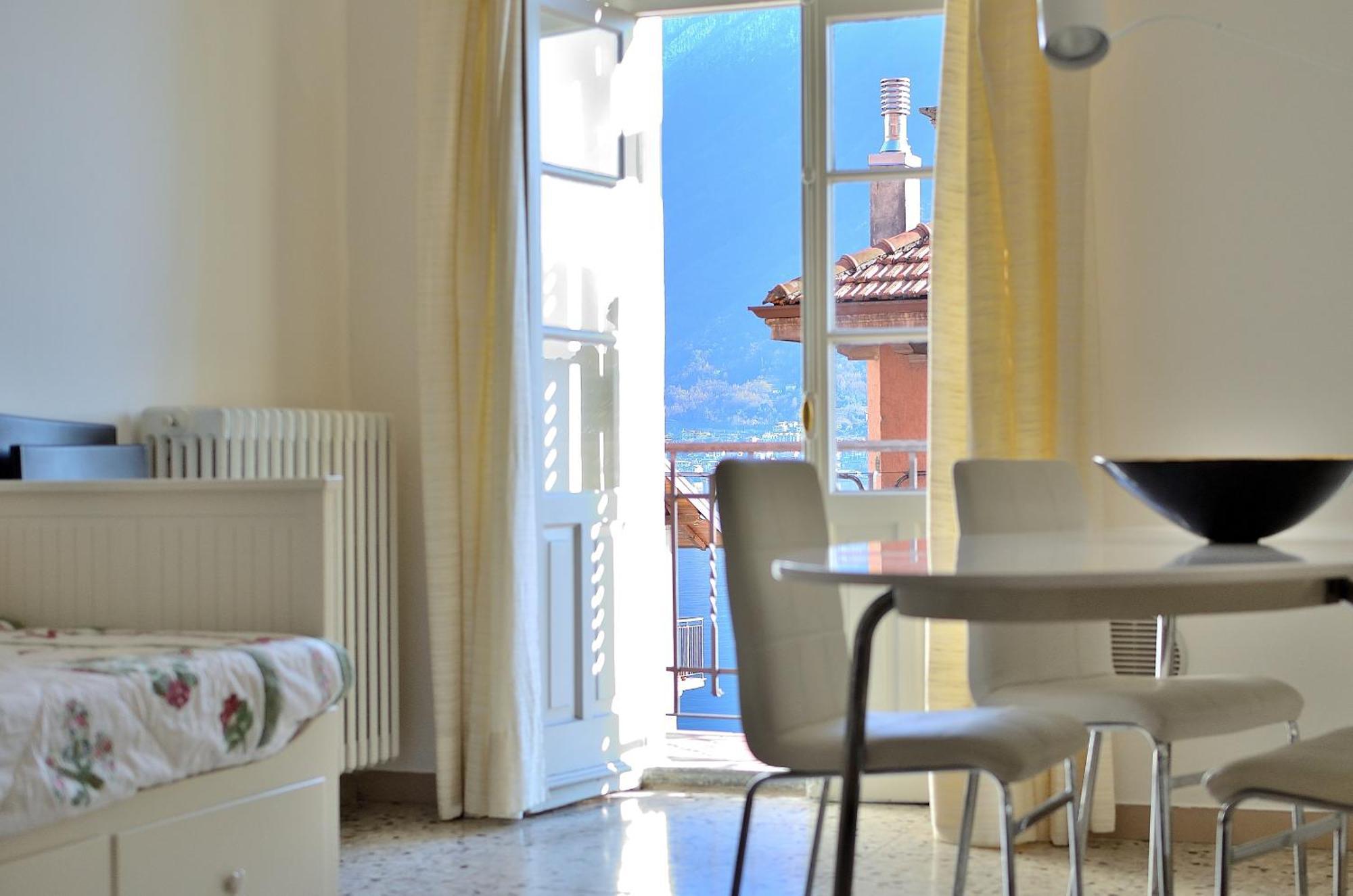The Romantic Village House - Apartments With Lake View Colonno Zewnętrze zdjęcie